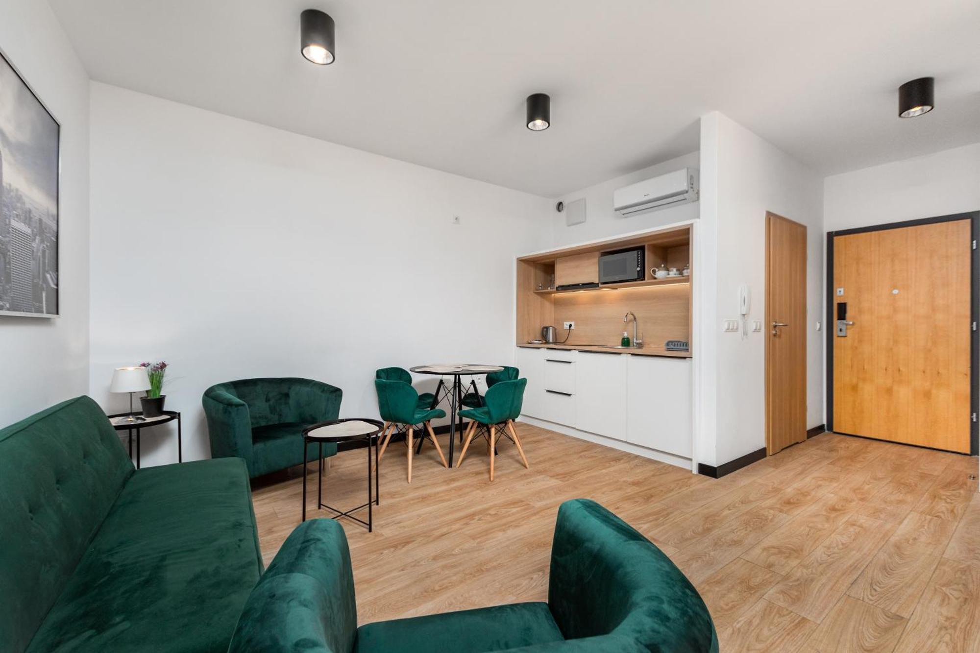 Zamoyskiego 37 By Homeprime Varšava Exteriér fotografie